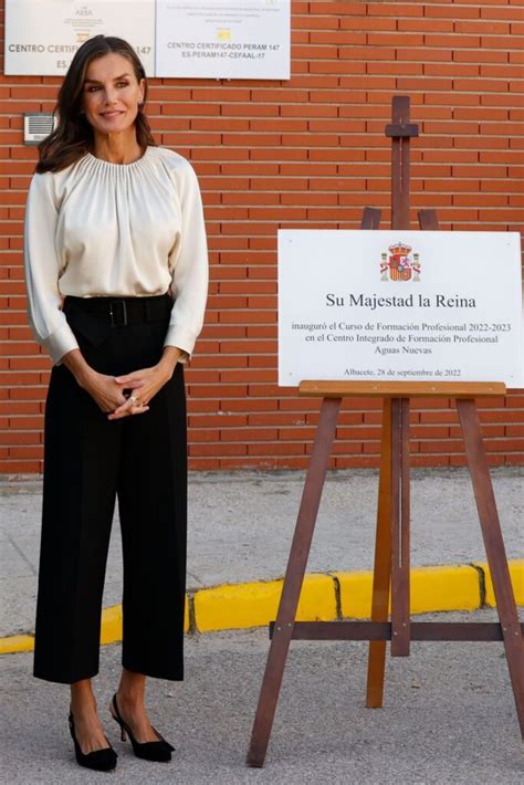 La Reina Letizia Asiste A La Inauguraci N Del Curso De Formaci N