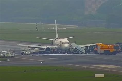 Avi O De Carga Pega Fogo No Aeroporto De Guarulhos Durante A Madrugada