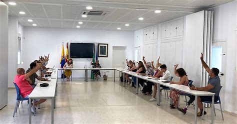 El Pleno Municipal aprueba los días 10 de abril y 25 de julio como