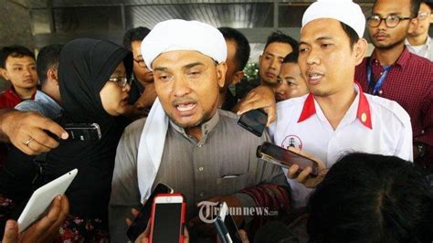 Inilah Sosok Ustaz Tengku Zulkarnain Di Mata Novel Bamukmin PA 212