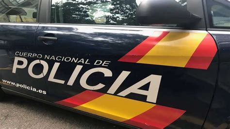 Zaragoza Una Mujer Raja La Cara De Su Novio Durante Una Pelea Y L