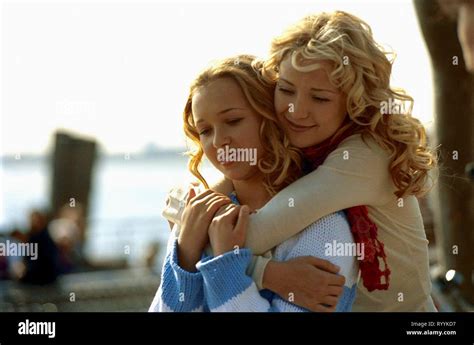 Raising Helen 2004 Kate Hudson High Resolution Stock Photography and ...