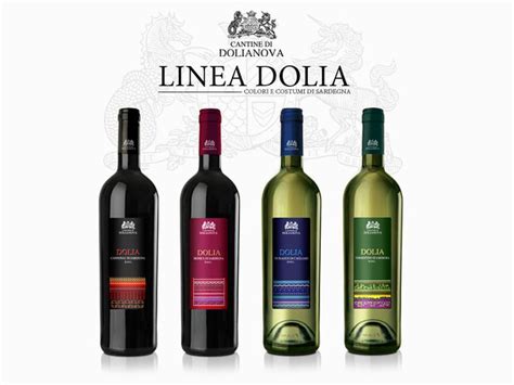 Pin Su Cantine Di Dolianova Label Wine Immagine E Comunicazione