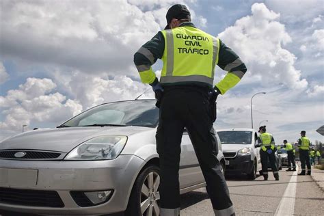 Contundente Aviso De La Guardia Civil A Los Conductores Por El Claxon