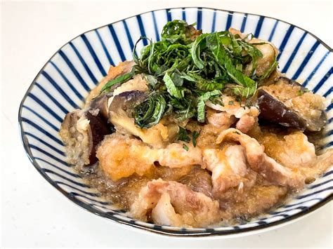 大根おろしで煮る⁉「豚肉なすみぞれ煮」に挑戦！片栗粉でコートすると豚肉が柔らか～♡おろしトロトロ～♡ 『あたらしい日日』 こんな時代の