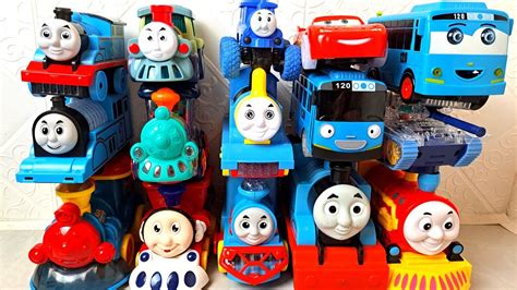 Merakit Mainan Kereta Api Thomas And Friends Thomas Trains Bus Tayo