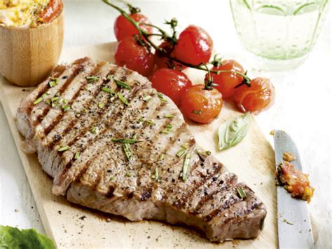 Gegrilde Steak Met Boter Van Zongedroogde Tomaten Libelle Lekker