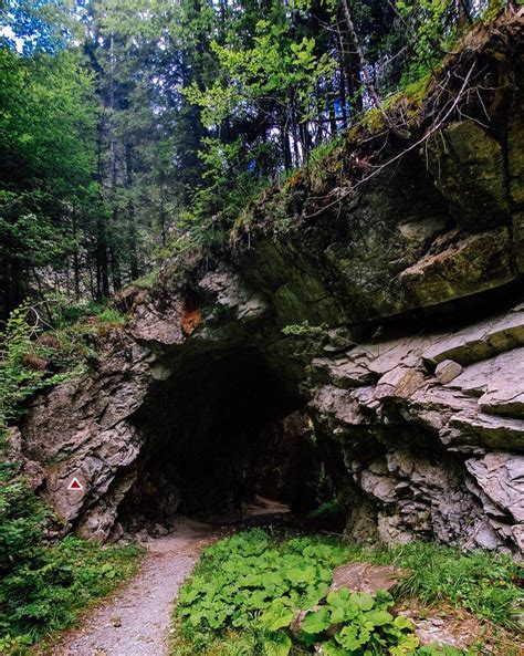 Busteni Obiective Turistice Info Impresii Curiozitati Locuri De