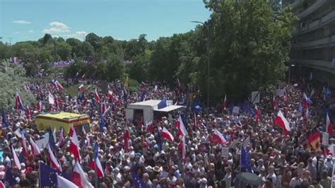 AFP News Agency On Twitter VIDEO Huge Crowds Take To The Streets Of