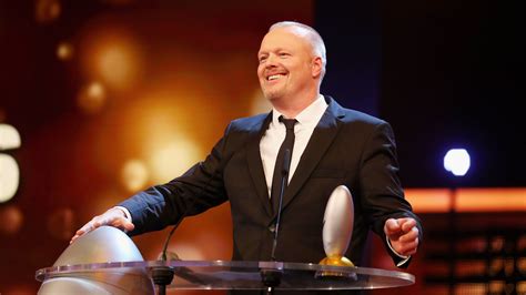 American Ice Football Stefan Raab Produziert Neue Tv Show