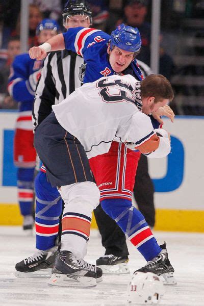 NHL -- Derek Boogaard embraced the fighting that took a toll on his ...