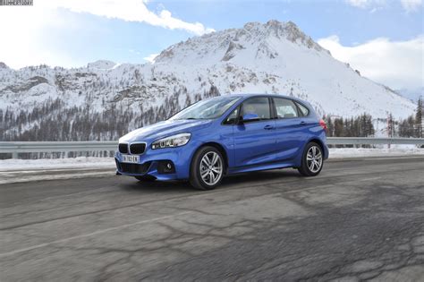 Bmw Er Active Tourer M Sport Mit Xdrive Estorilblau Im Schnee