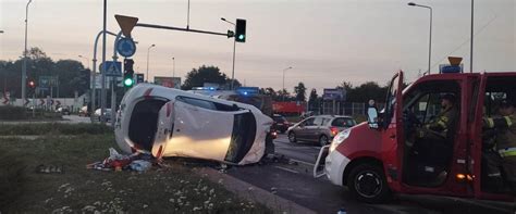 Wypadek na rondzie Wojska Polskiego Zderzyły sie trzy auta