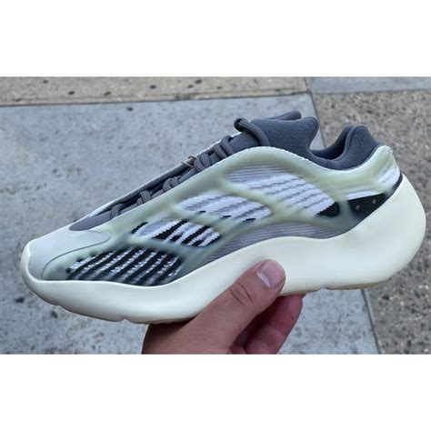 Adidas Yeezy 700 V3 Fade Salt Id1674 Nice Kicks