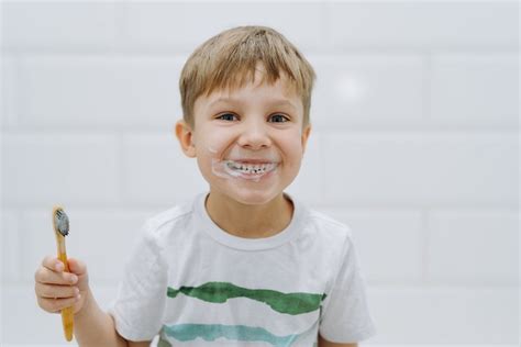 Kid Friendly Dentist Faqs Fluoride And Toothpaste Grand Parkway