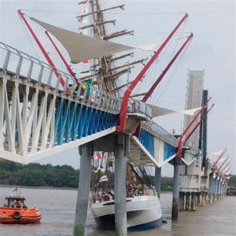 Piden El Retiro Del Puente Entre Guayaquil Y Santay Porque Afecta La