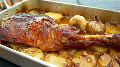 Paletilla De Cordero Al Horno Con Patatas Panadera YouTube