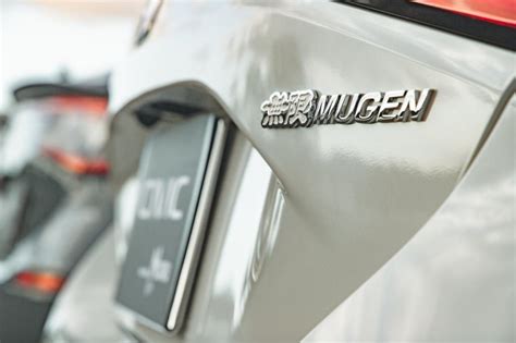 MUGEN 無限 MUGEN Metal Logo Emblem のパーツレビュー シビック ハッチバック あつあげ あげたとうふ