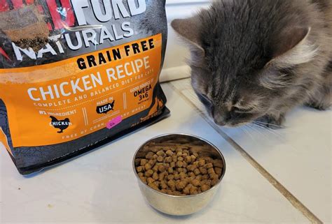 Unbiased Redford Naturals Cat Food Review - Cats.com