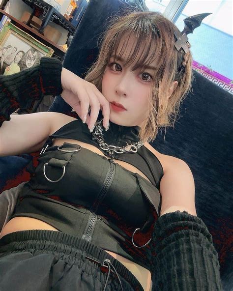 七瀬さくらさんのインスタグラム写真 七瀬さくらinstagram 「 Akihabara文化祭 2days、お疲れ様でした！ 雨の中来てくれたみんなありがとうございます🖤 Rtは可愛い