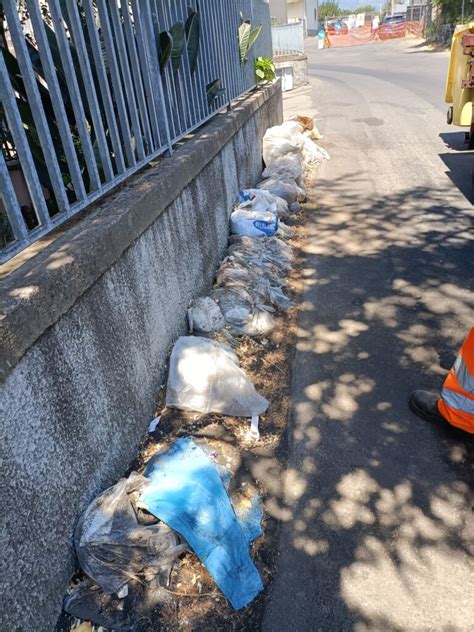 ACIREALE PULIZIA E CONTRASTO ALLABBANDONO DEI RIFIUTI DEL 29 LUGLIO