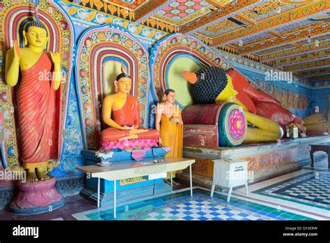 Anuradhapura, Sri Lanka. Isurumuniya Vihara rock temple Stock Photo - Alamy