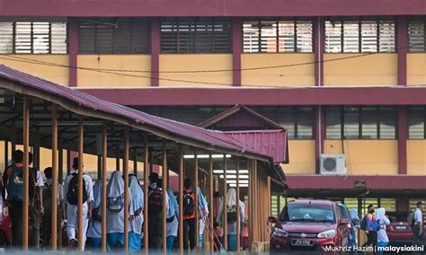 KPM 717 Projek Naik Taraf Sekolah Daif Siap Sepenuhnya