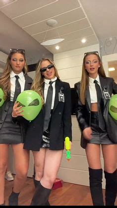 Mib Homens De Preto In 2024 Cute Halloween Costumes Halloween