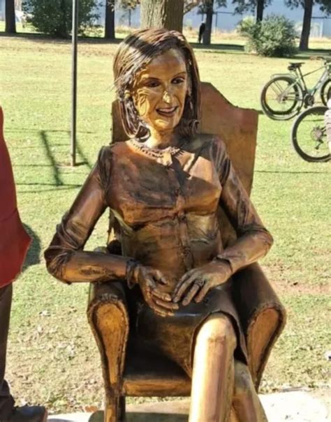 El Escultor De La Estatua De Mirtha Legrand La Aniquil Tras Sus Cr Ticas