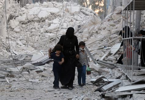 Syrian Airstrikes Hammer Aleppo Amid Expanding Offensive Against Rebels