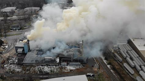 A History Of Deadly Chemical Facility Disasters Prompts Calls For Epa To Help The New Lede