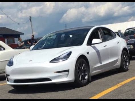 2020 Tesla Model 3 Dual motor (Acceleration Boost) vs 2015 Corvette Z06 ...