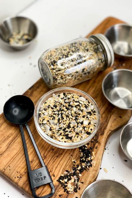 Diy Homemade Everything Bagel Seasoning Janelle Rohner