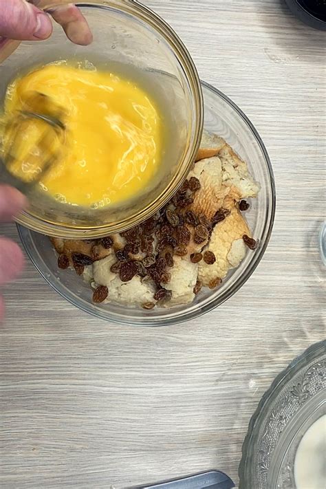 Italian Bread Pudding With Vanilla Infused Sauce Cooking Frog