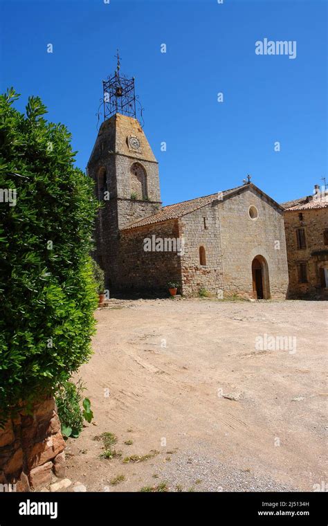 Perched Village Of Vieux Cannet Des Maures Stock Photo Alamy