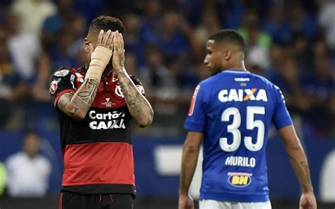 Pai de Guerrero revela que o filho tomou injeção antes da partida