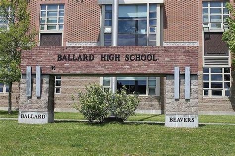 Virtual graduation planned for Ballard High School – My Ballard