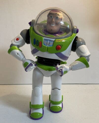 Disney Store Official Buzz Lightyear Interactive Talking Action Figure