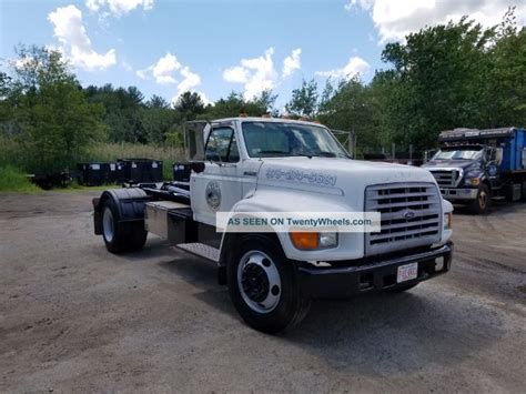 1999 Ford F 800