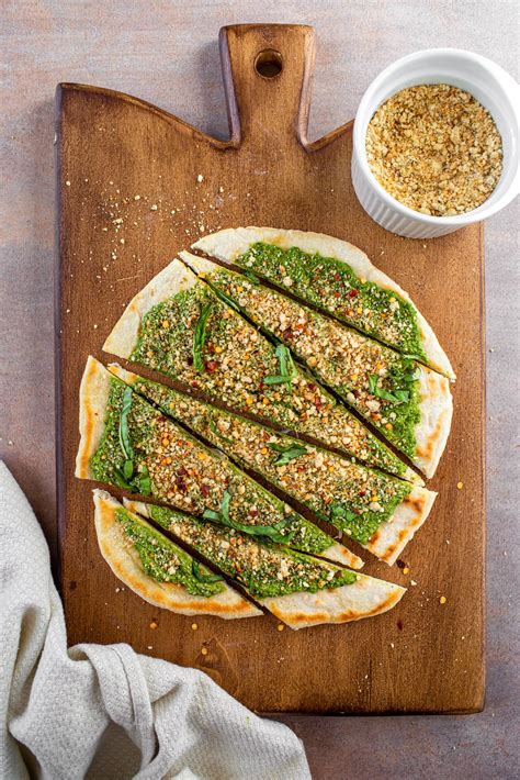 Vegan Pesto Flatbread Pizza