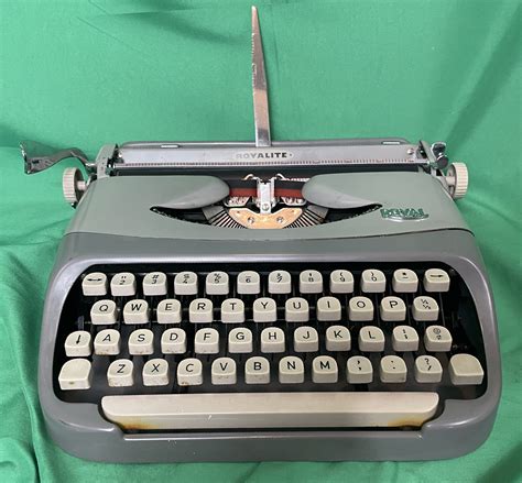 1960 Royal Royalite Portable Typewriter Made In Holland