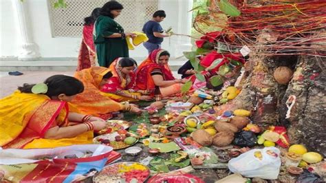 Vat Purnima Vrat 2022 वट पूर्णिमा व्रत कब जानिए शुभ मुहूर्त और महत्व