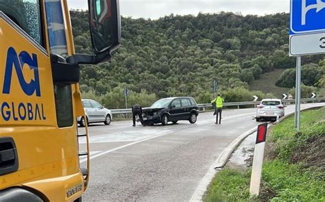 Ogliastra Scontro Tra Due Auto Due Feriti In Ospedale Ogliastra