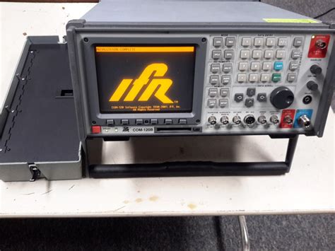 Aeroflex IFR 120B Service Monitor Spectrum Analyzer Tracking