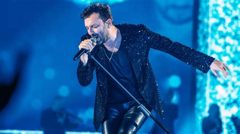 Cesare Cremonini In Studio A Londra Con Il Pianista Di David Bowie Per