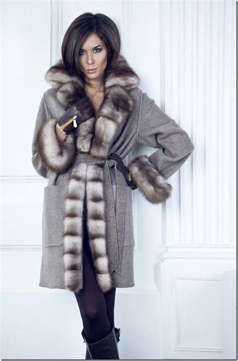 Pin By Emanuele Perotti On Beauties In Fur Winter Fashion Outfits Fashion Coat Fashion