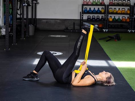 6 Resistance Band Exercises to Help You Build Glute Muscles - POWERBANDS®