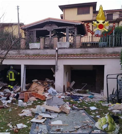 Esplosione In Villetta A Rocca Di Papa Morta L Anziana Estratta