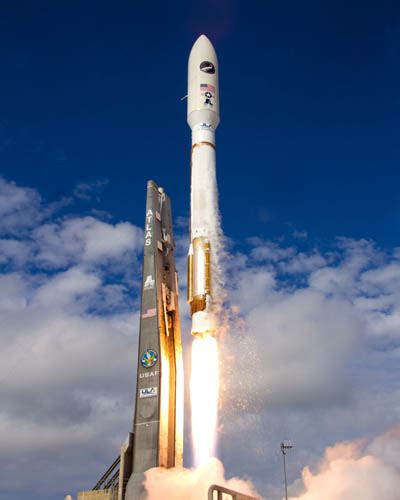 Spaceflight Now Atlas Launch Report Atlas 5 Serves As Mini Space