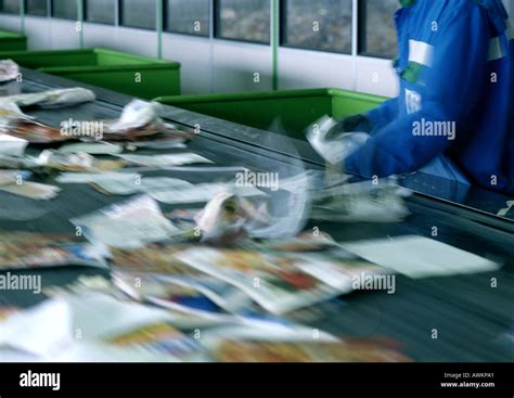 Recycling Center Conveyor Hi Res Stock Photography And Images Alamy